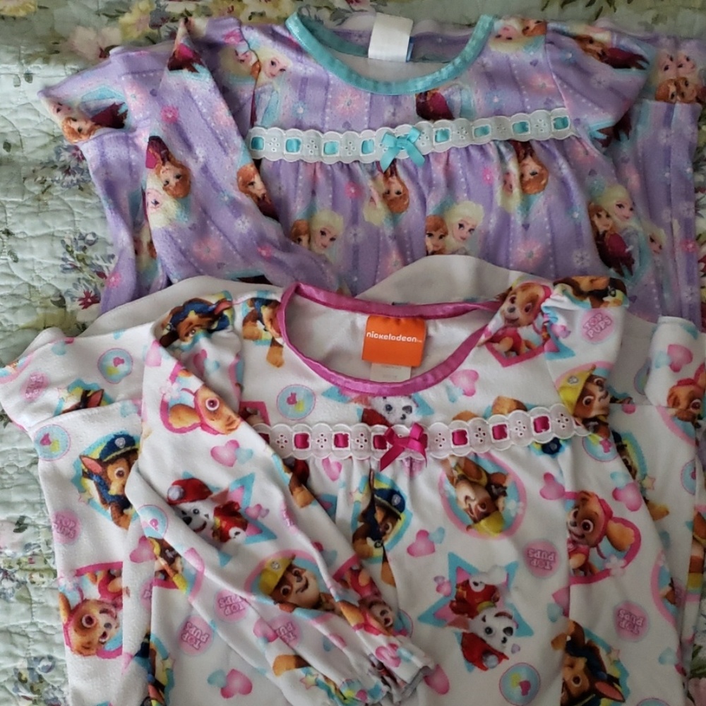 Flannel nightgown set